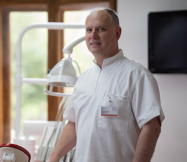 dr.stom. Mario Džeba, specijalist ortodont